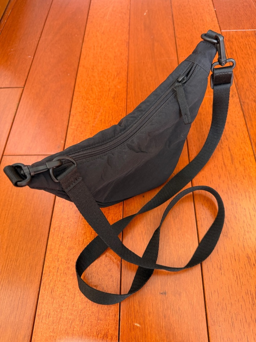 Uniqlo Black Belt Bag Sling